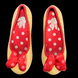 Minnie Mouse Yellow Costume Shoes For Kids (8.5Y)